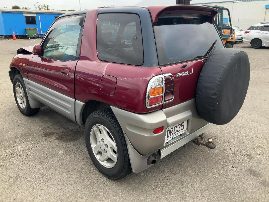 Photo '4' of Toyota Rav4