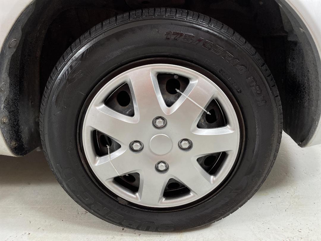 Photo '9' of Toyota Spacio Photo '9' of Toyota Spacio