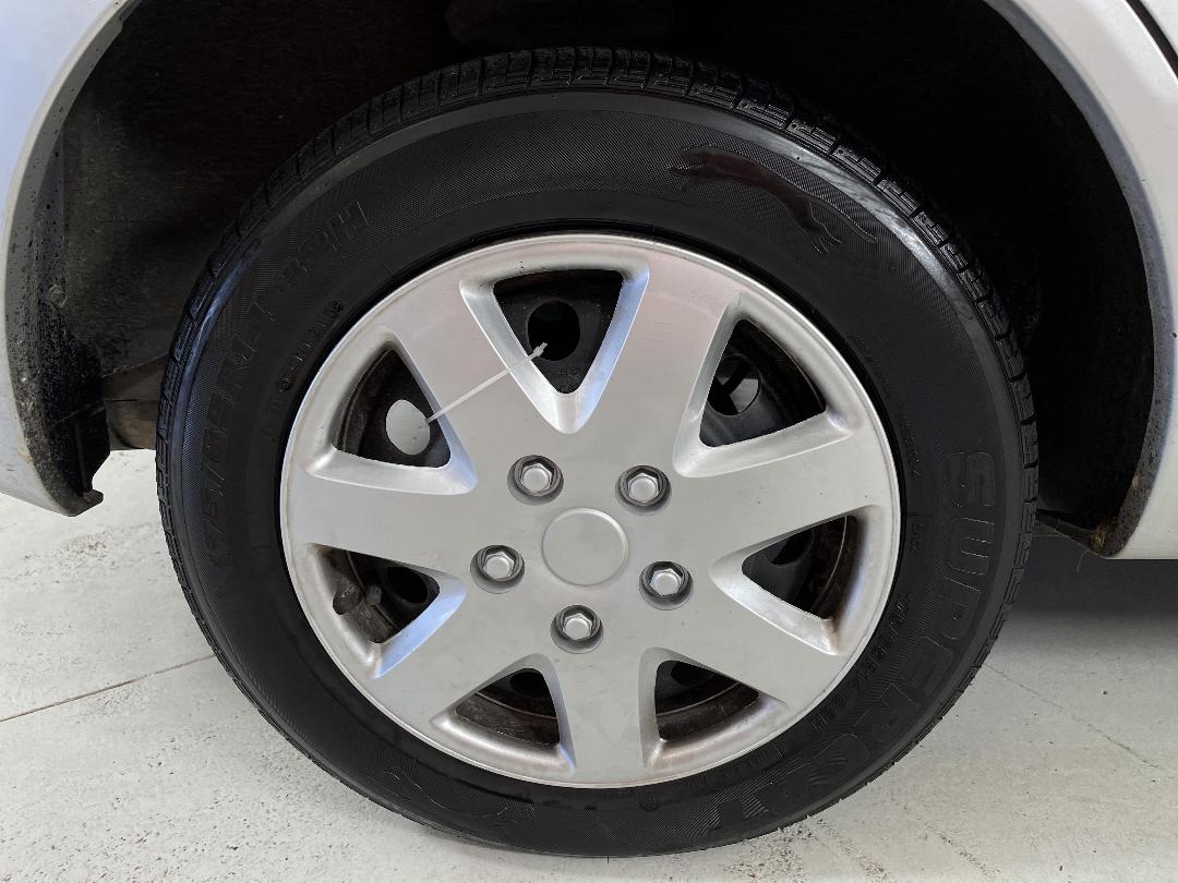 Photo '12' of Toyota Spacio Photo '12' of Toyota Spacio