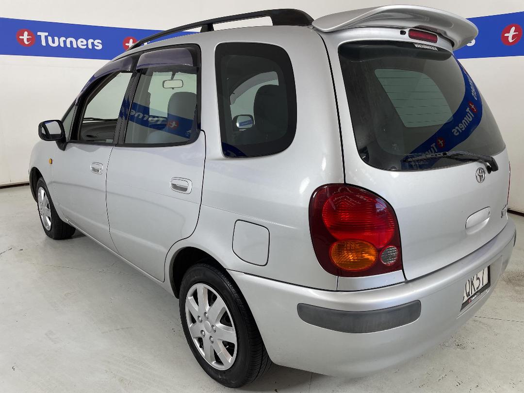 Photo '5' of Toyota Spacio Photo '5' of Toyota Spacio