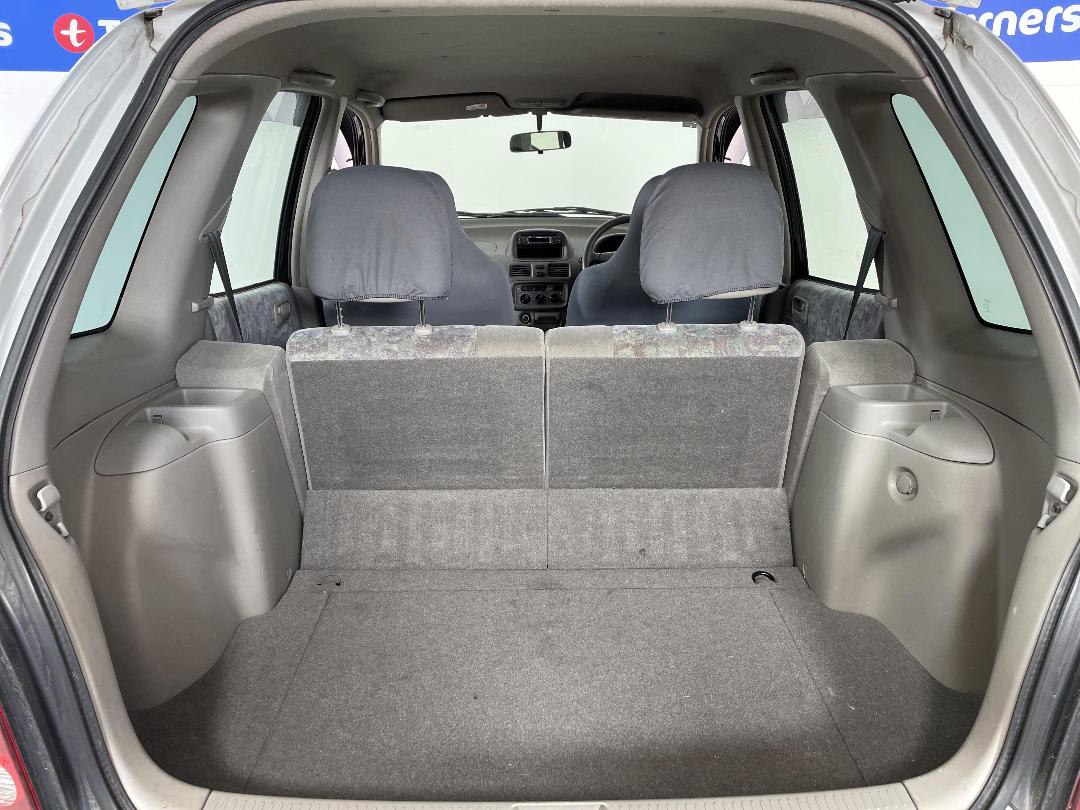 Photo '14' of Toyota Spacio Photo '14' of Toyota Spacio