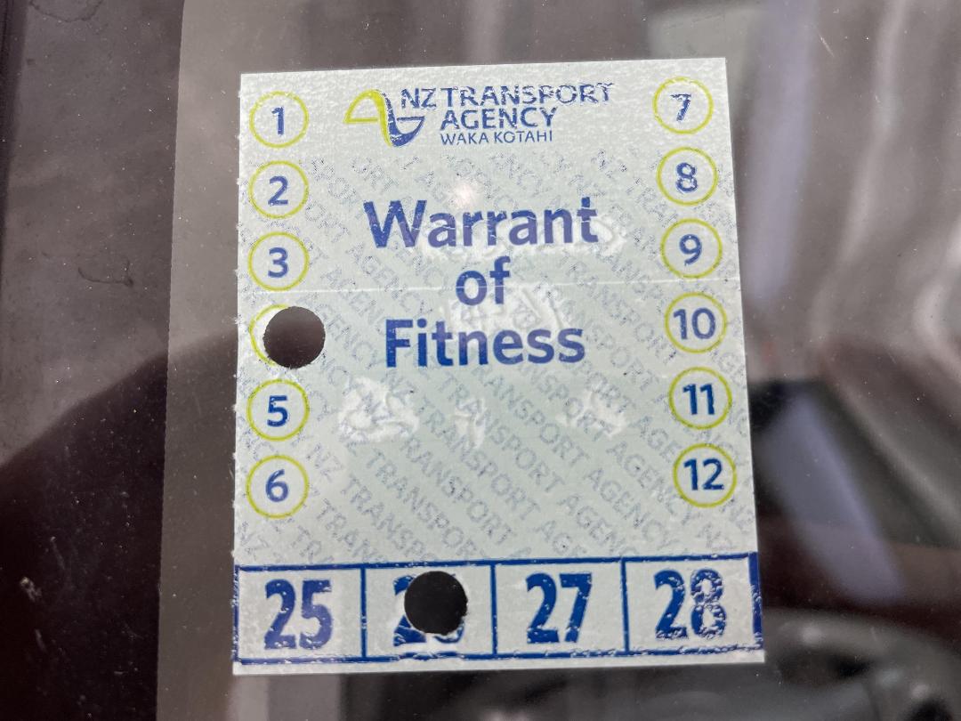 Photo '23' of Toyota Spacio Photo '23' of Toyota Spacio