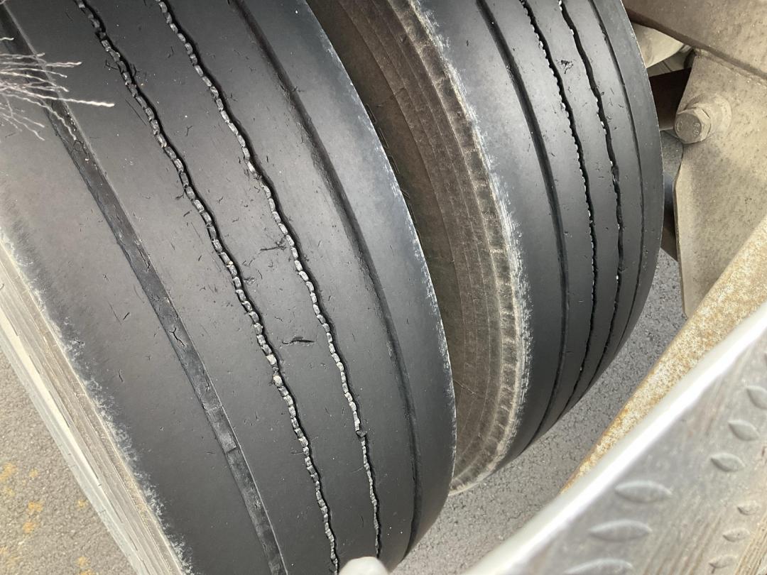 Photo '18' of TRAILER FUELQUIP TANKER Tanker Trailer Full