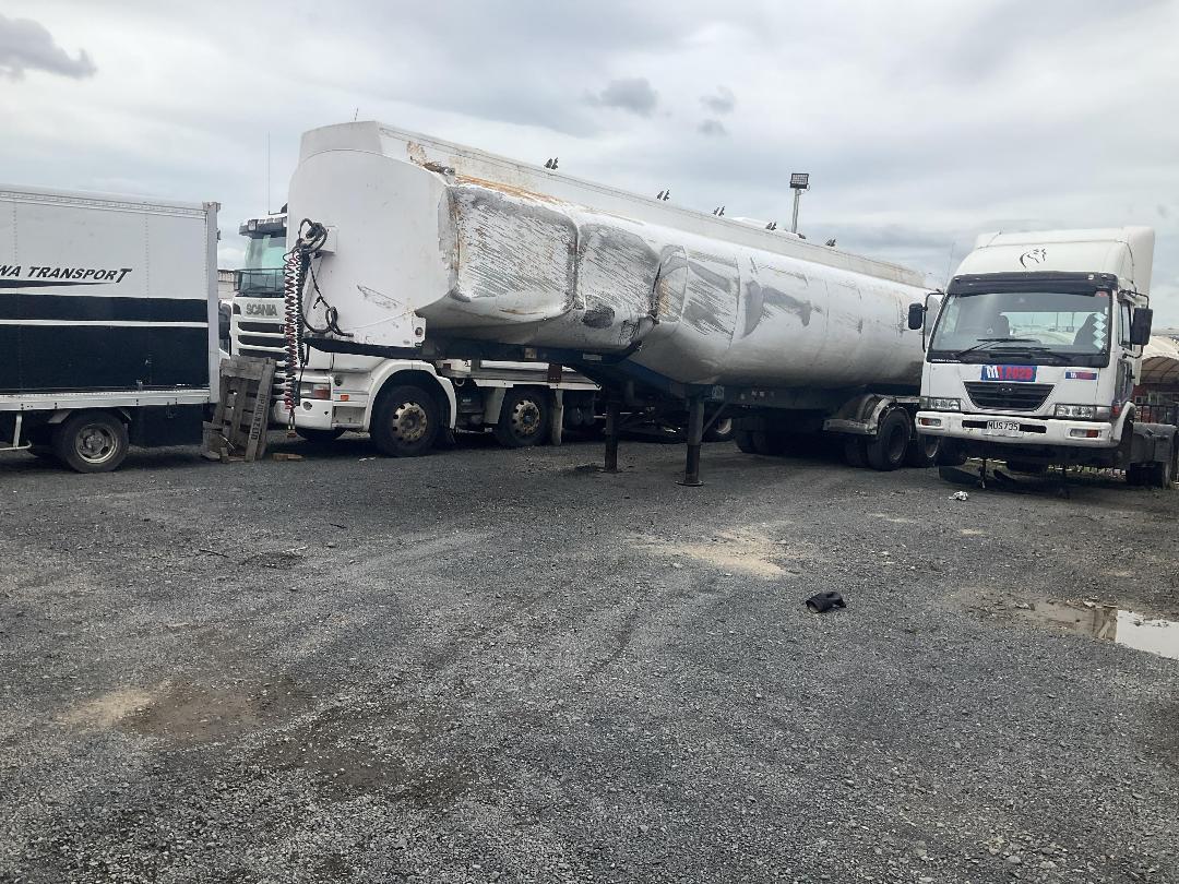 Photo '4' of TRAILER TANKER 38000-LTR Tanker Trailer Full