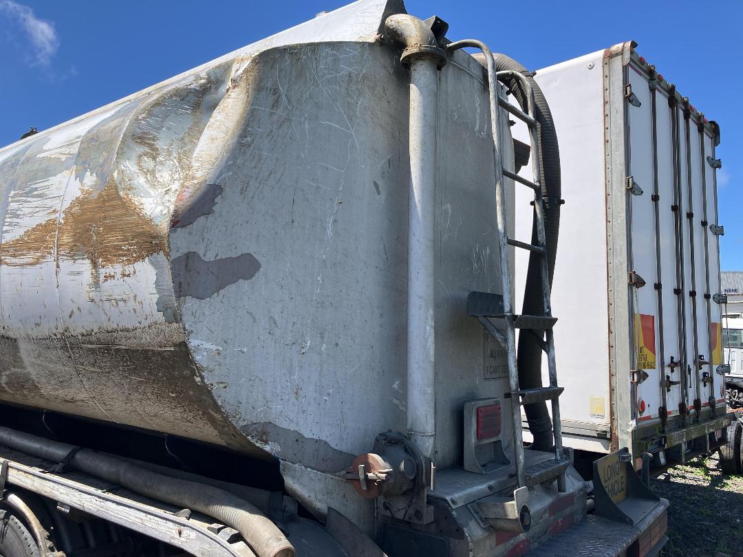 Photo '6' of TRAILER TANKER 38000-LTR Tanker Trailer Full