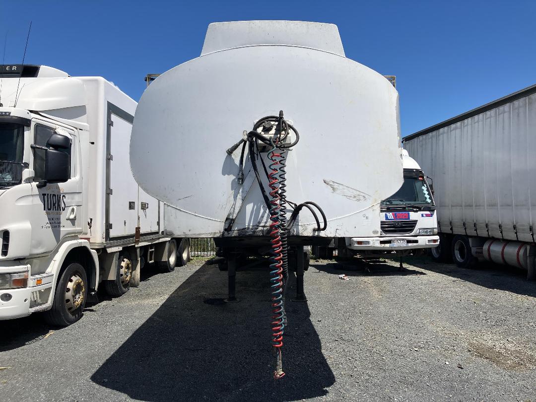 Photo '12' of TRAILER TANKER 38000-LTR Tanker Trailer Full