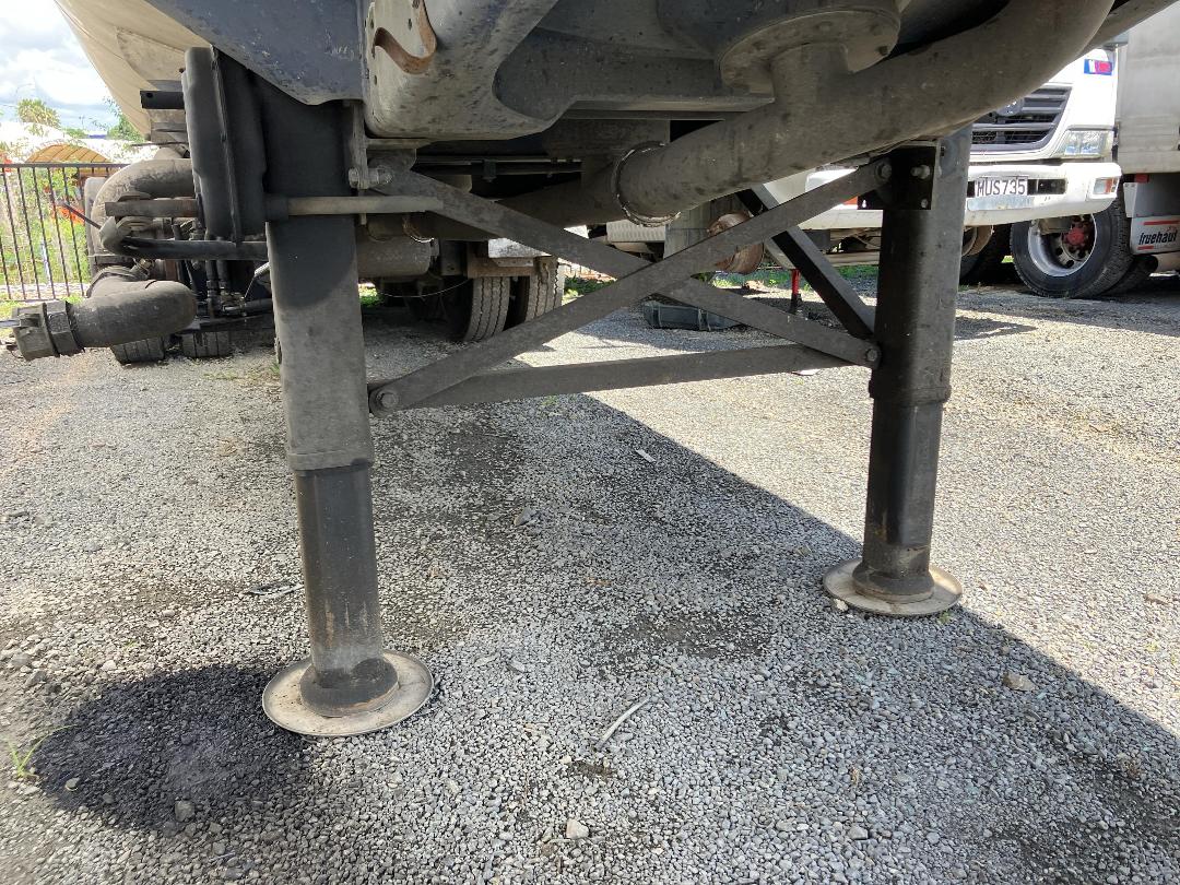 Photo '19' of TRAILER TANKER 38000-LTR Tanker Trailer Full