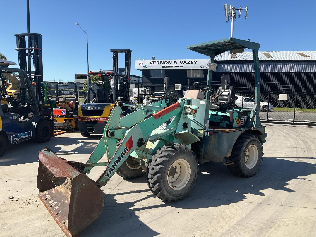 Photo '7' of Yanmar V3.3 Wheel Loader Photo '7' of Yanmar V3.3 Wheel Loader
