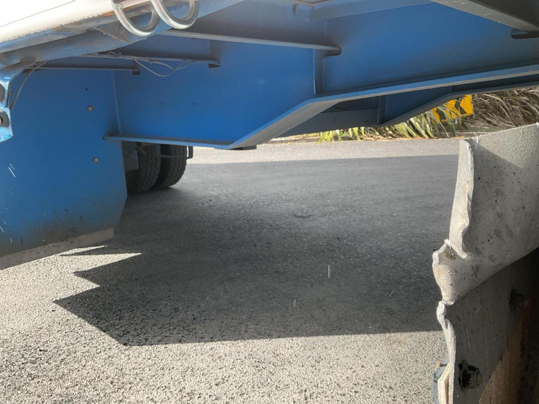 Photo '24' of DOMETT D2001 Curtainsider Full