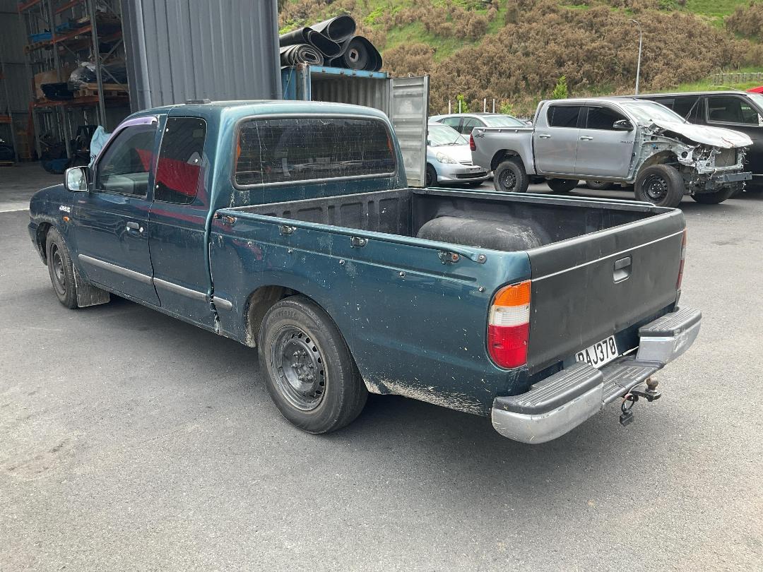 Photo '3' of Ford Courier XLT Wellside