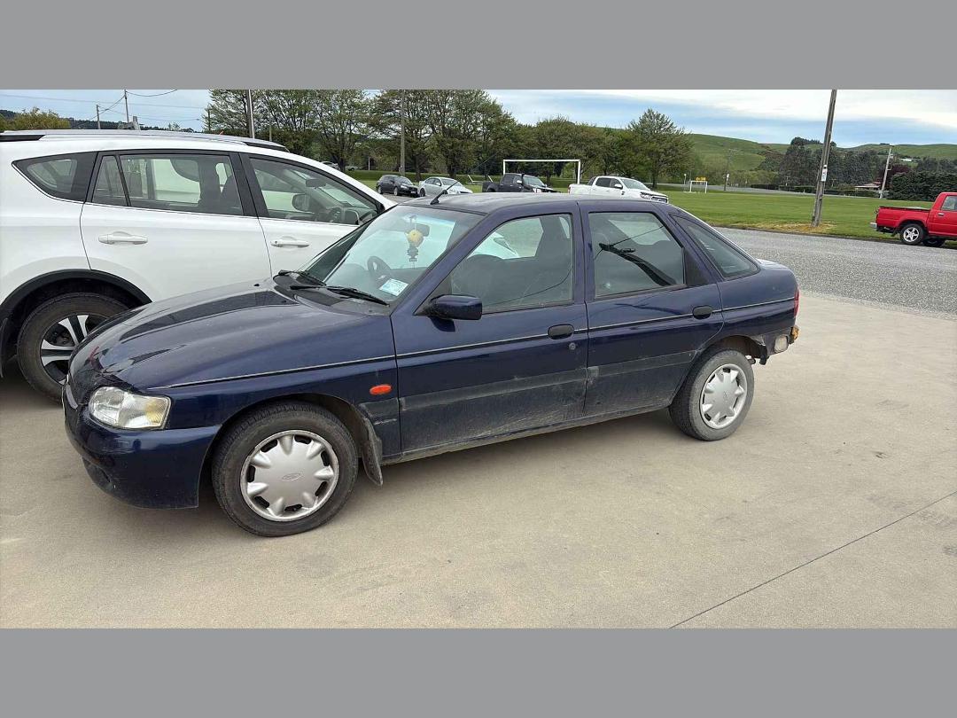 Photo '2' of Ford Escort Encore