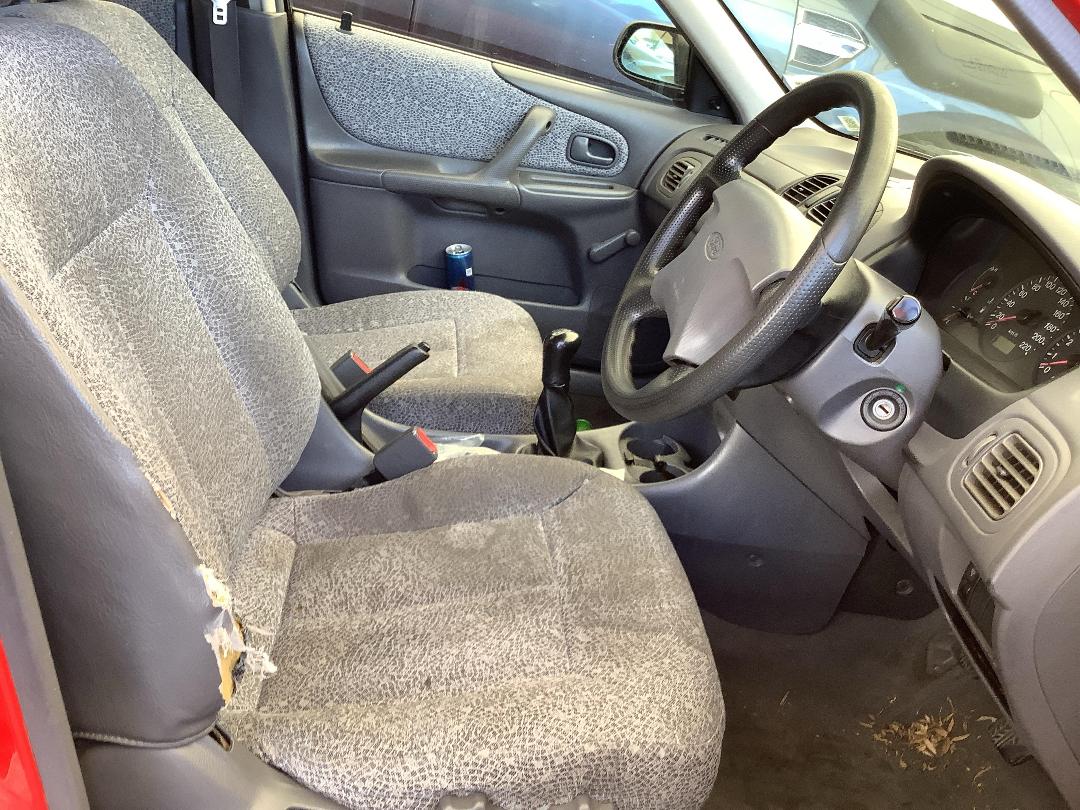 Photo '9' of Ford Laser LXI