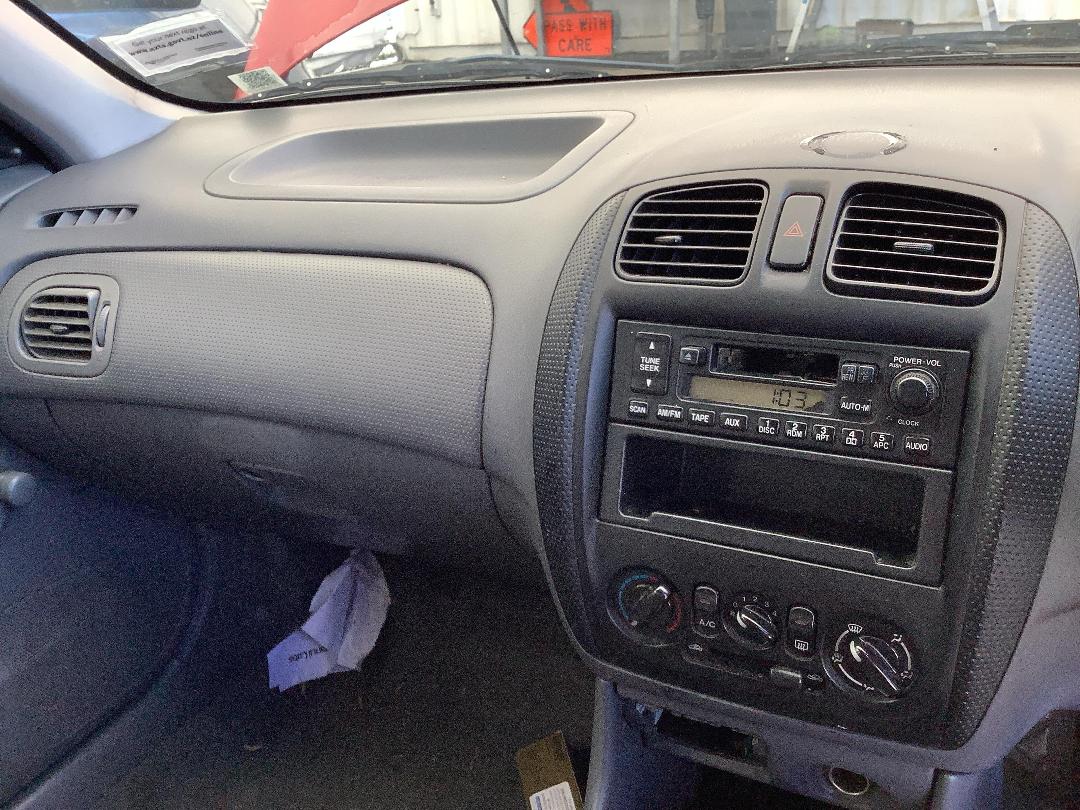 Photo '17' of Ford Laser LXI