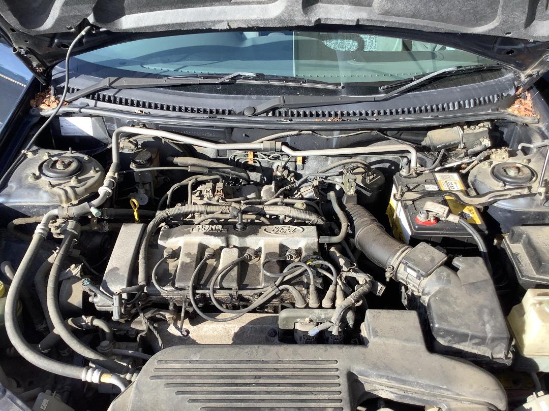 Photo '9' of Ford Laser Glxi