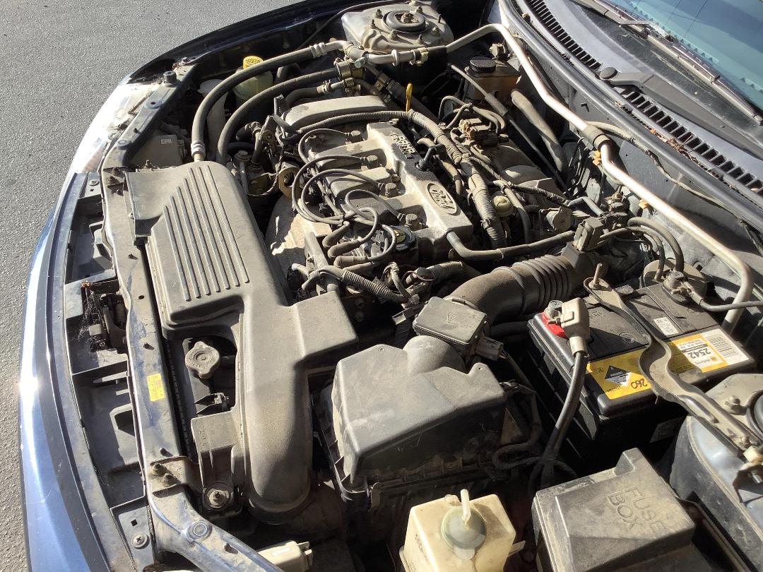 Photo '10' of Ford Laser Glxi