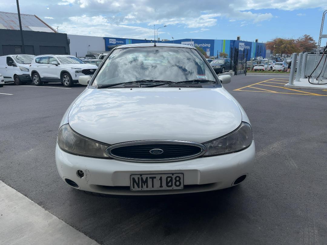 Photo '2' of Ford Mondeo LX