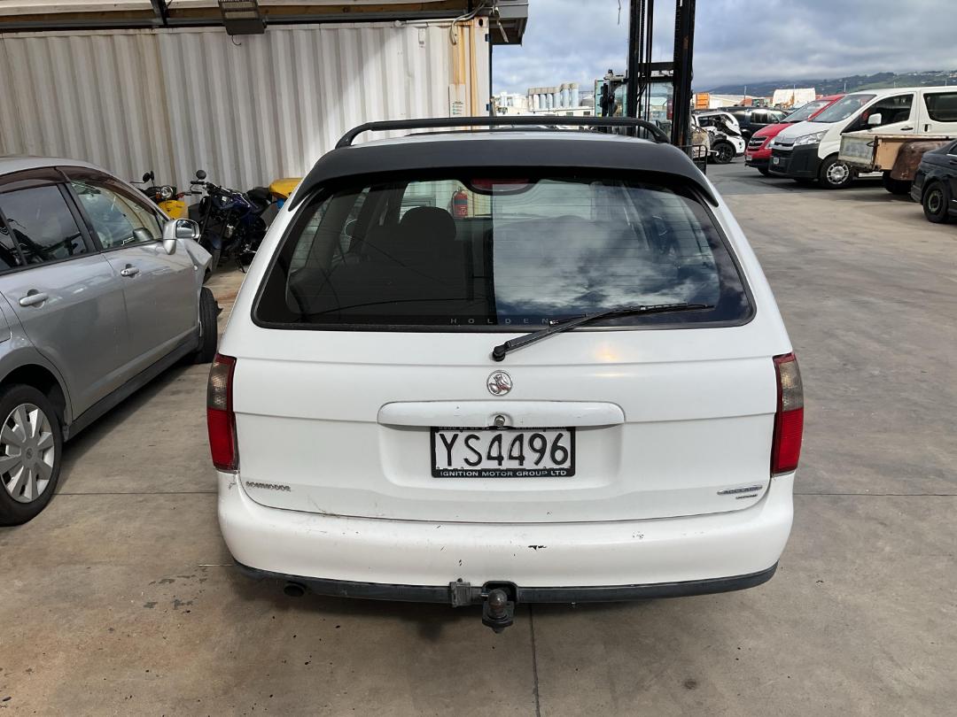 Photo '5' of Holden Commodore VT Acclaim