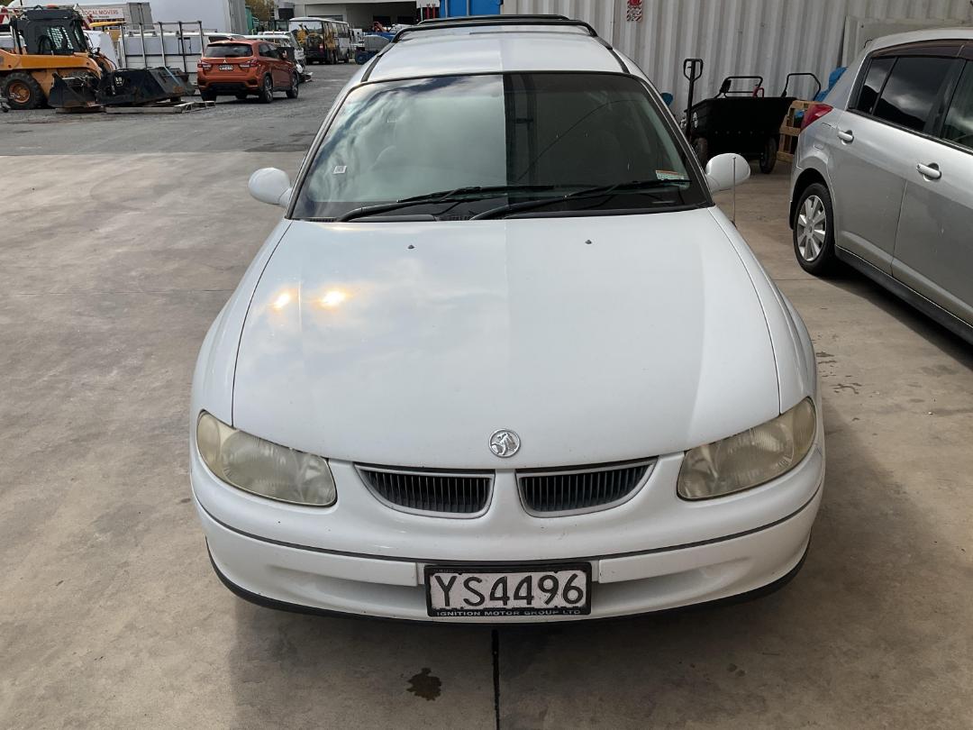 Photo '2' of Holden Commodore VT Acclaim