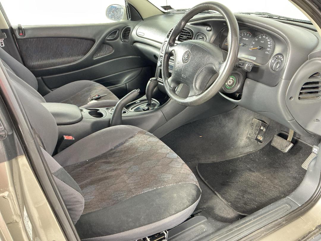 Photo '14' of Holden Commodore VT Acclaim Photo '14' of Holden Commodore VT Acclaim