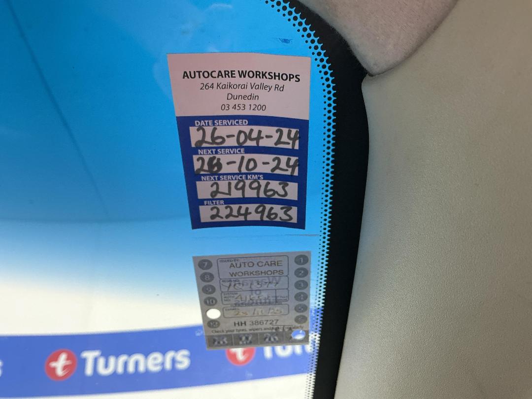 Photo '22' of Holden Commodore VT Acclaim Photo '22' of Holden Commodore VT Acclaim