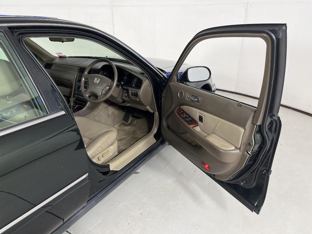 Photo '15' of Honda Legend