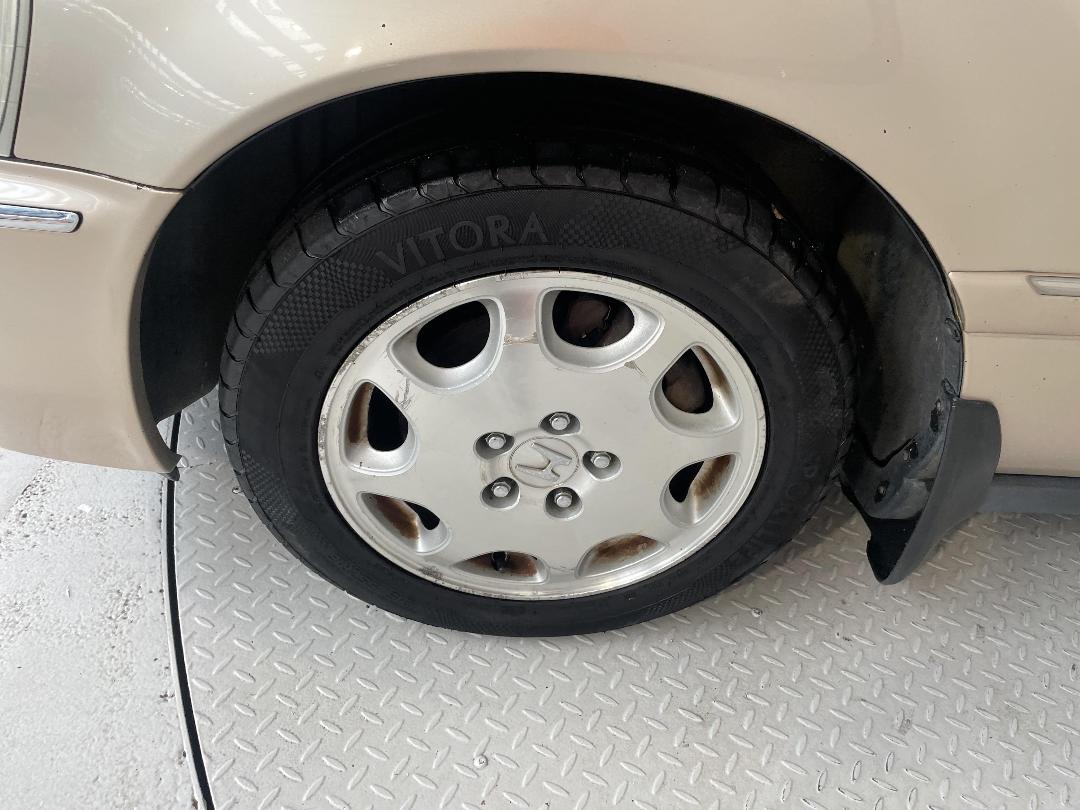 Photo '10' of Honda Legend