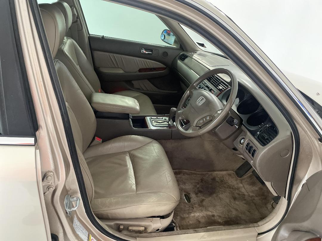 Photo '16' of Honda Legend