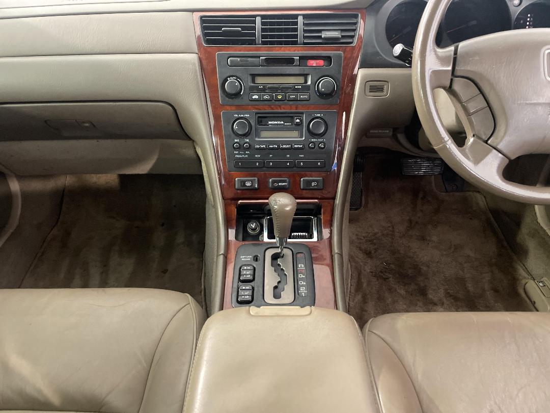 Photo '18' of Honda Legend