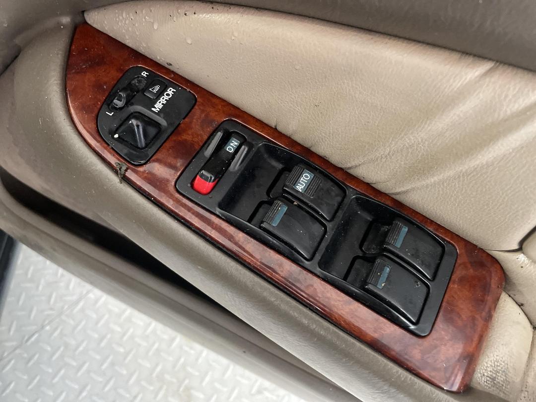 Photo '24' of Honda Legend