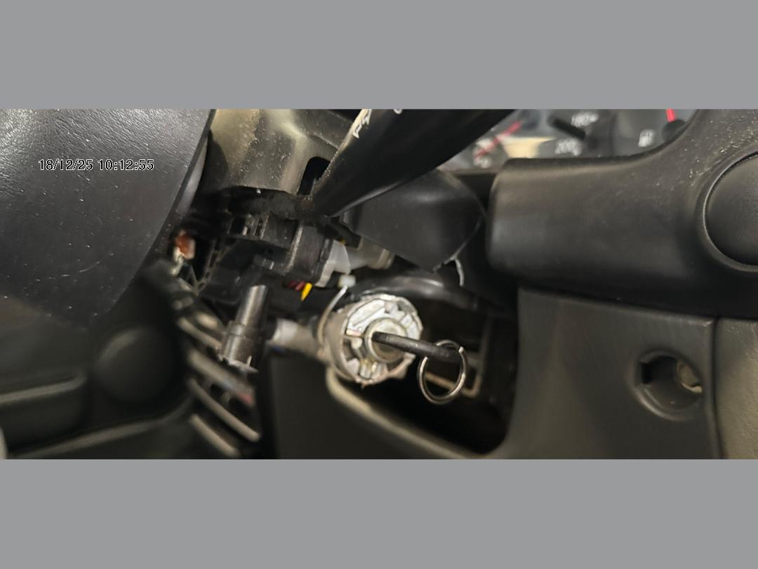 Photo '7' of Hyundai Accent LS Photo '7' of Hyundai Accent LS