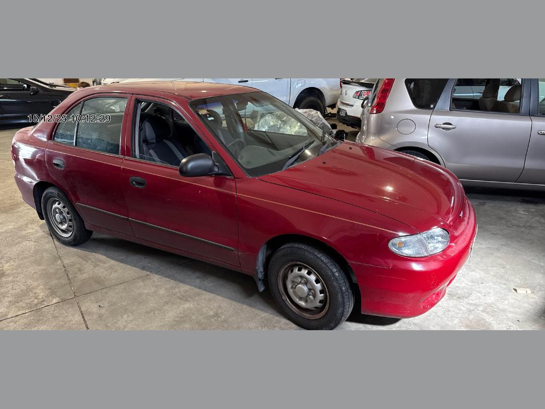 Photo '2' of Hyundai Accent LS Photo '2' of Hyundai Accent LS