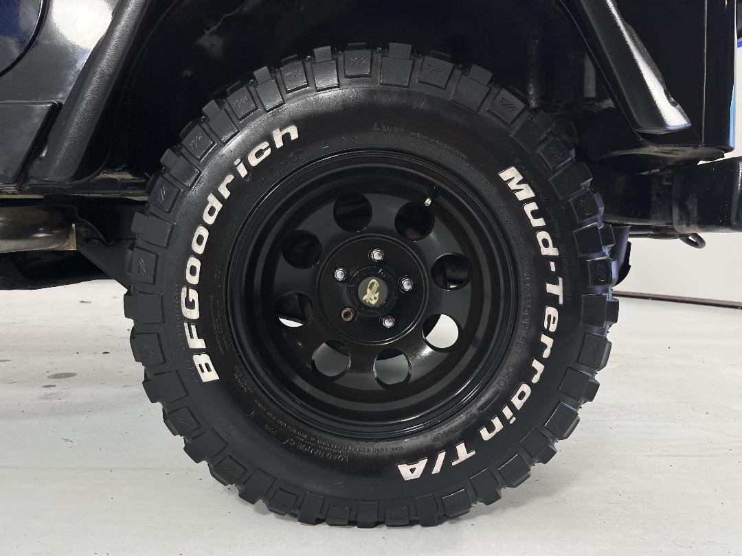 Photo '11' of Jeep Wrangler