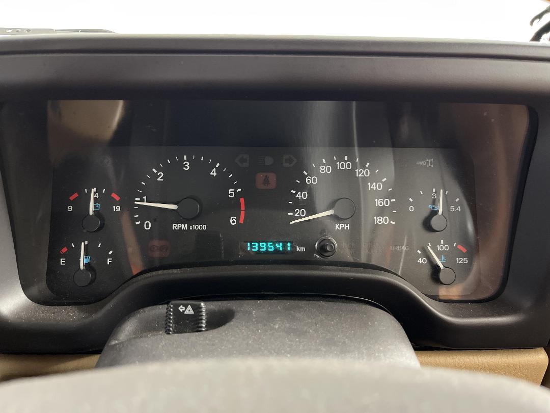 Photo '19' of Jeep Wrangler