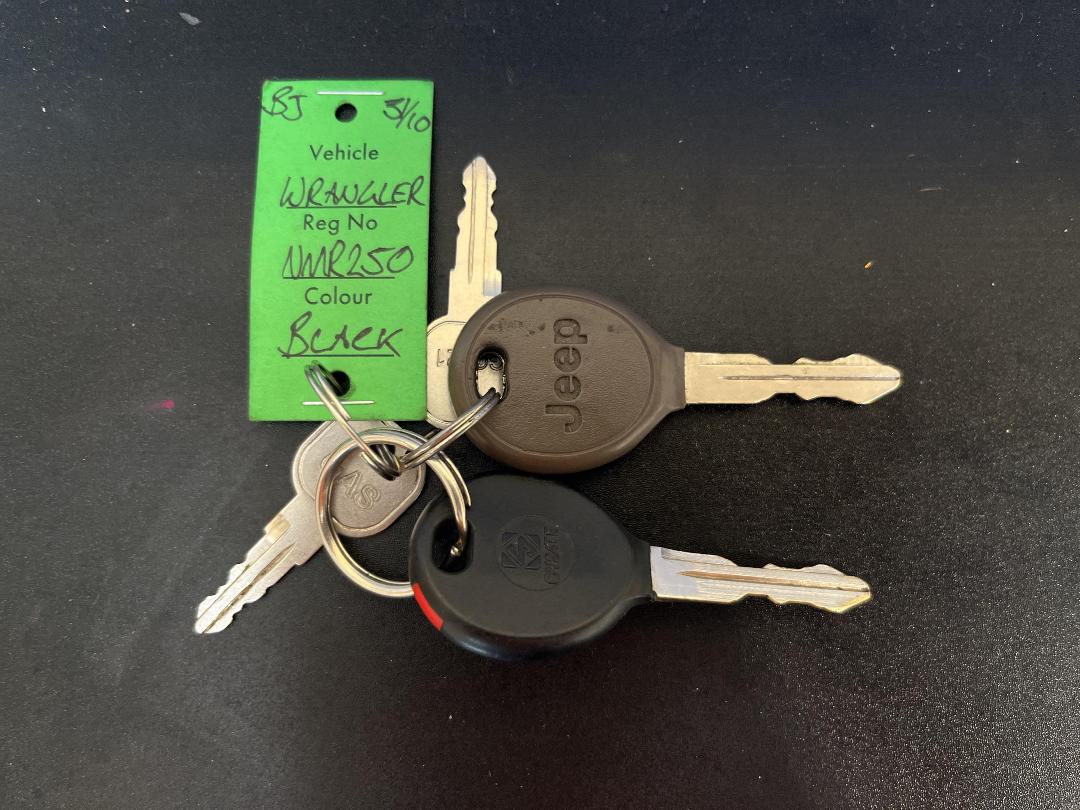 Photo '20' of Jeep Wrangler