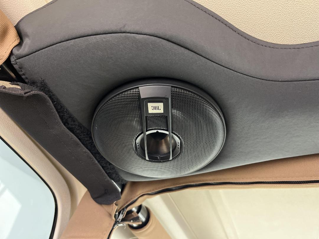 Photo '27' of Jeep Wrangler