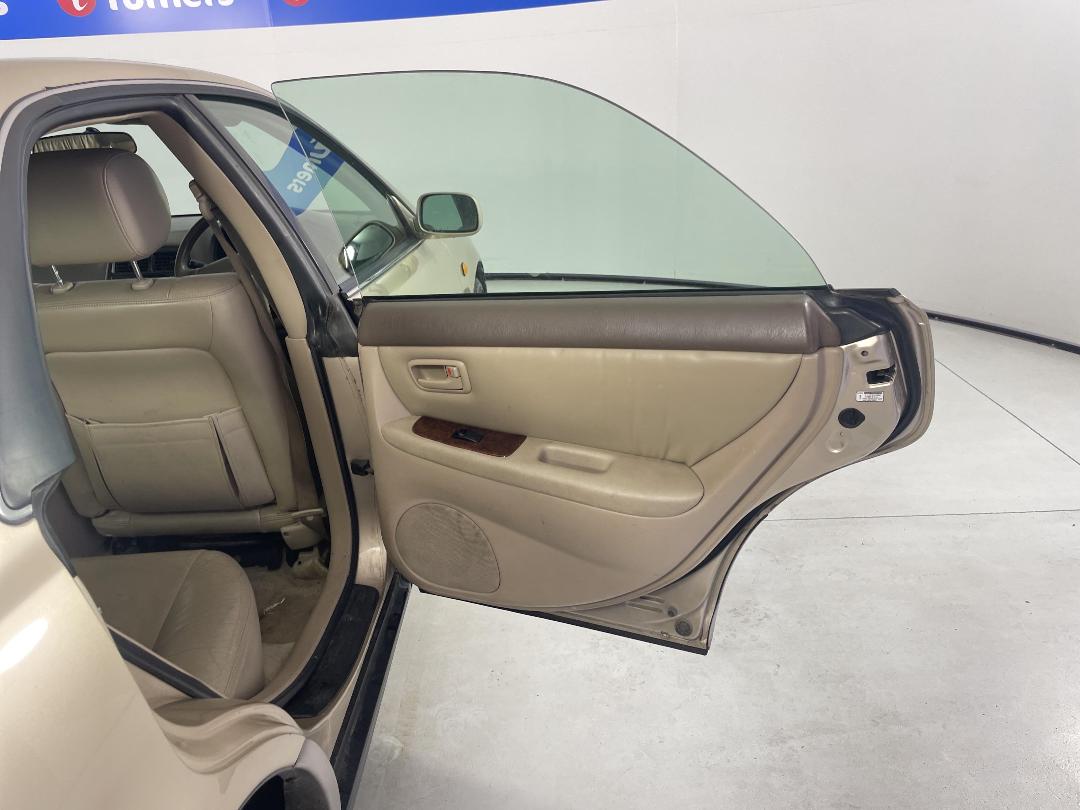 Photo '19' of Lexus Es300