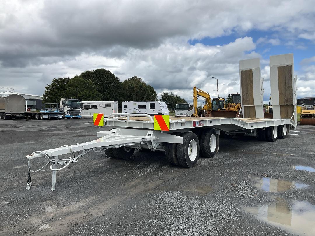 Photo '11' of M.T.E. 4A LOW LOADER TRAILER Transporter Trailer