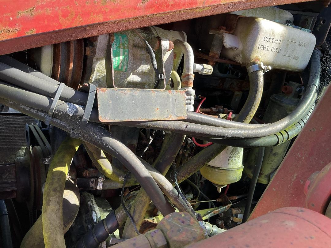 Photo '18' of Massey Ferguson 4235S Tractor