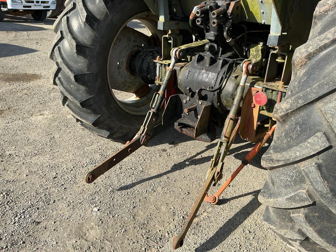 Photo '26' of Massey Ferguson 4235S Tractor