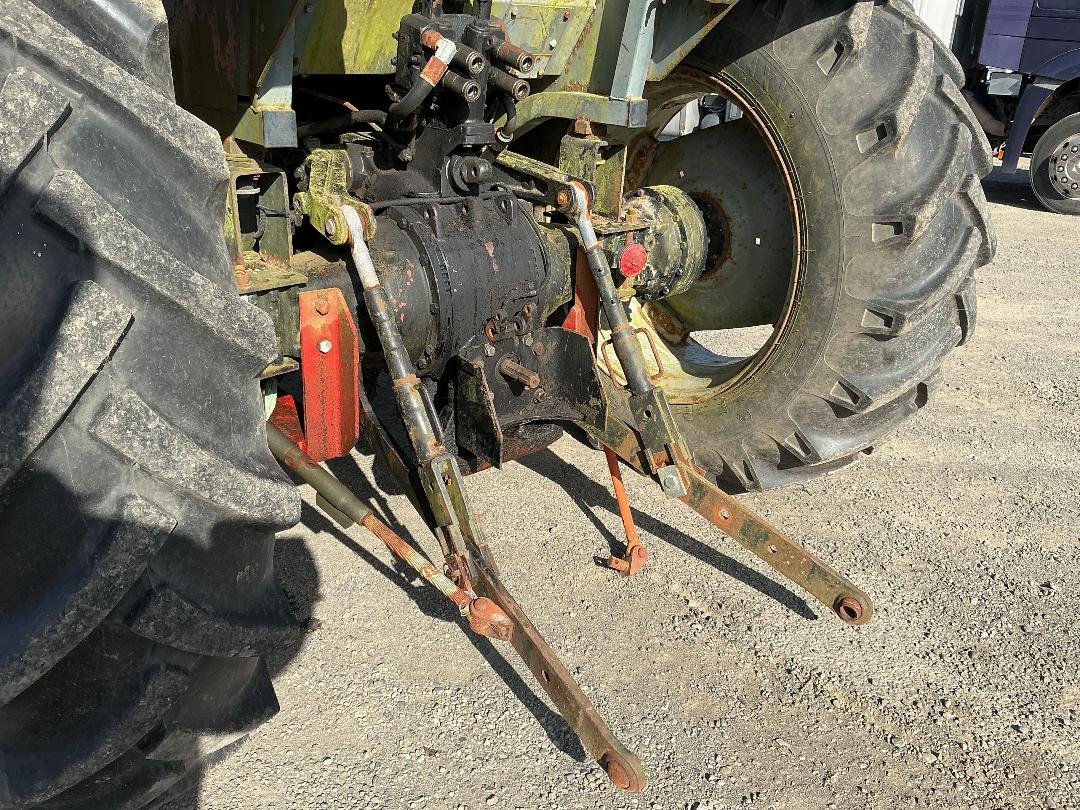Photo '25' of Massey Ferguson 4235S Tractor
