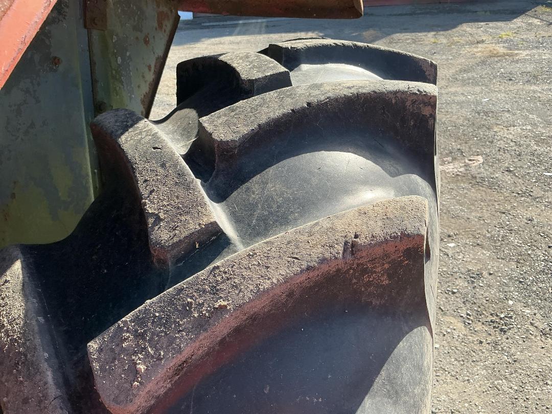 Photo '31' of Massey Ferguson 4235S Tractor