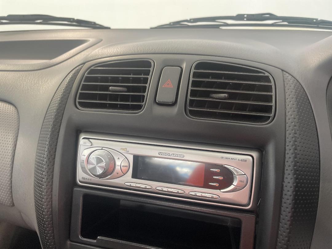 Photo '27' of Mazda 323