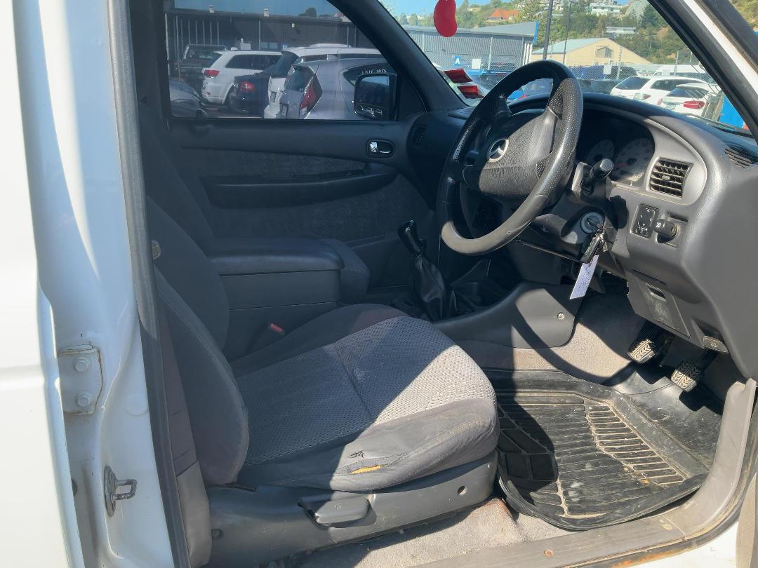 Photo '9' of Mazda Bounty CAB Plus W/S TD