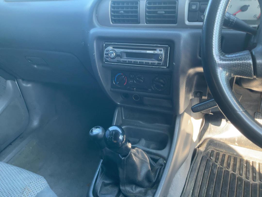 Photo '10' of Mazda Bounty CAB Plus W/S TD