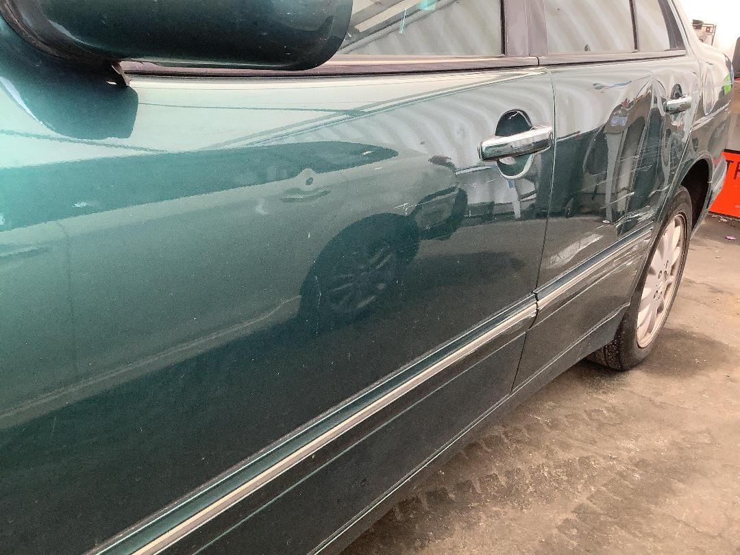 Photo '3' of Mercedes-Benz E-Class E280 Elegance Photo '3' of Mercedes-Benz E-Class E280 Elegance