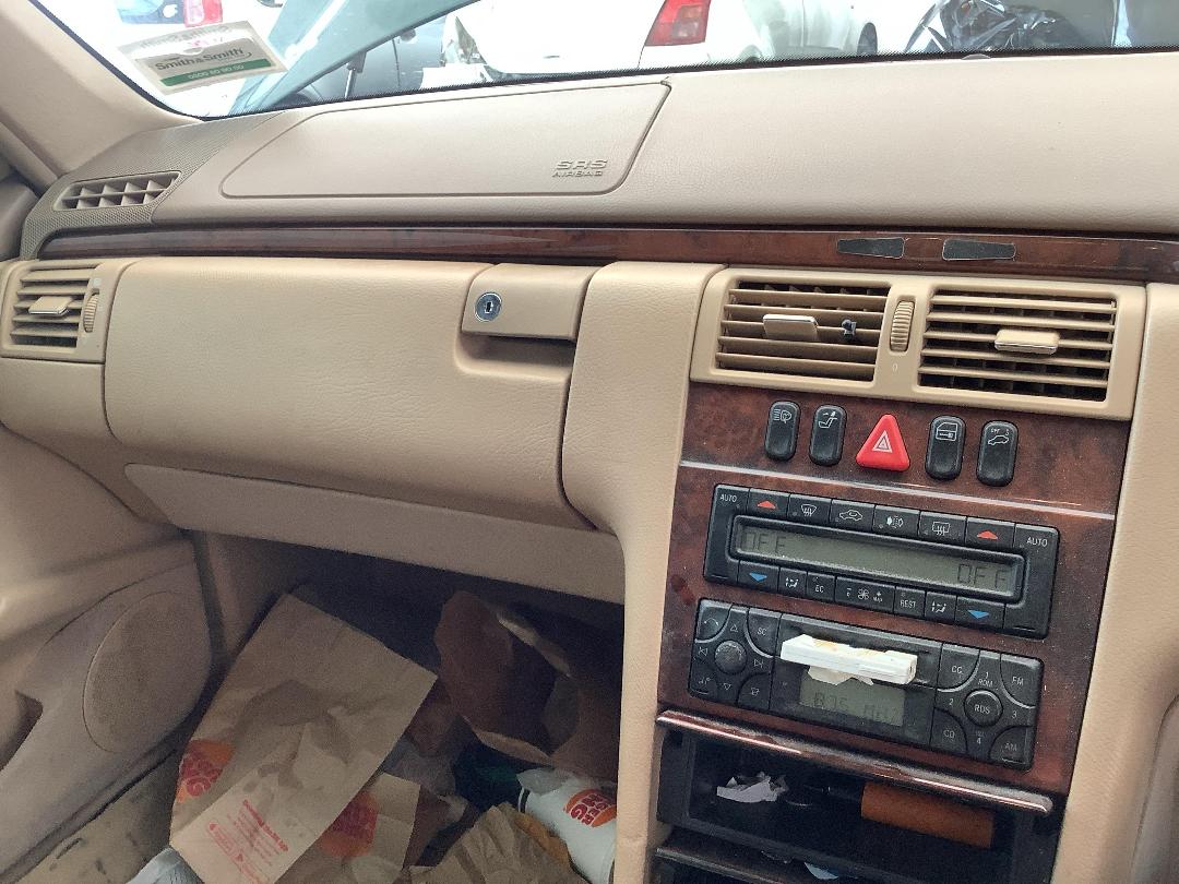 Photo '18' of Mercedes-Benz E-Class E280 Elegance Photo '18' of Mercedes-Benz E-Class E280 Elegance