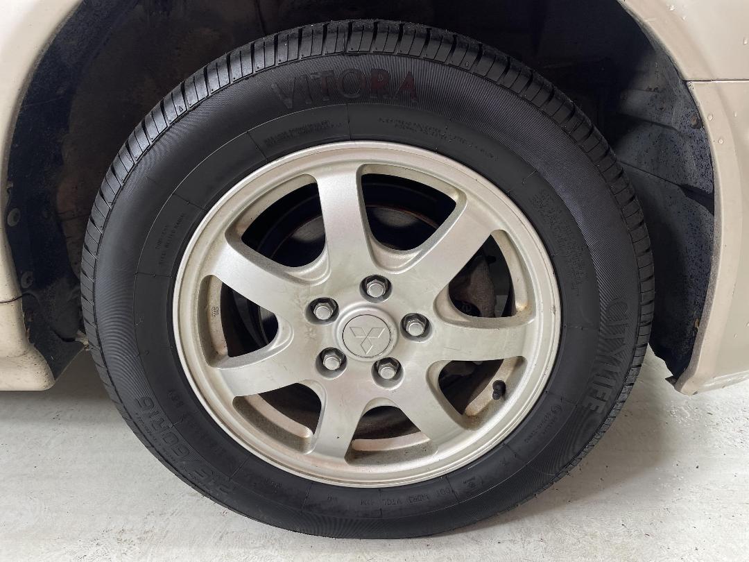 Photo '9' of Mitsubishi Diamante