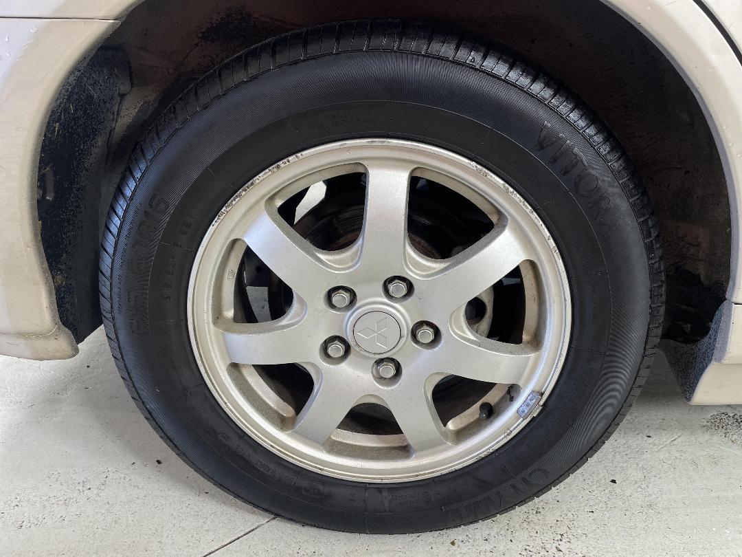 Photo '12' of Mitsubishi Diamante