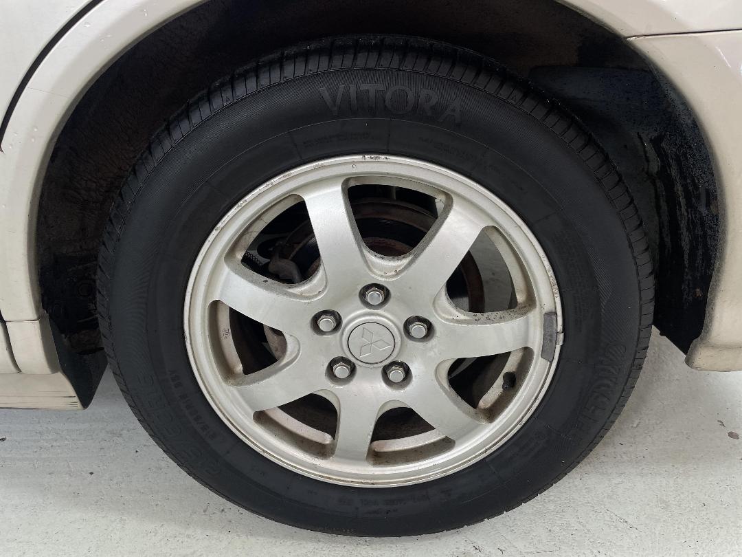 Photo '11' of Mitsubishi Diamante