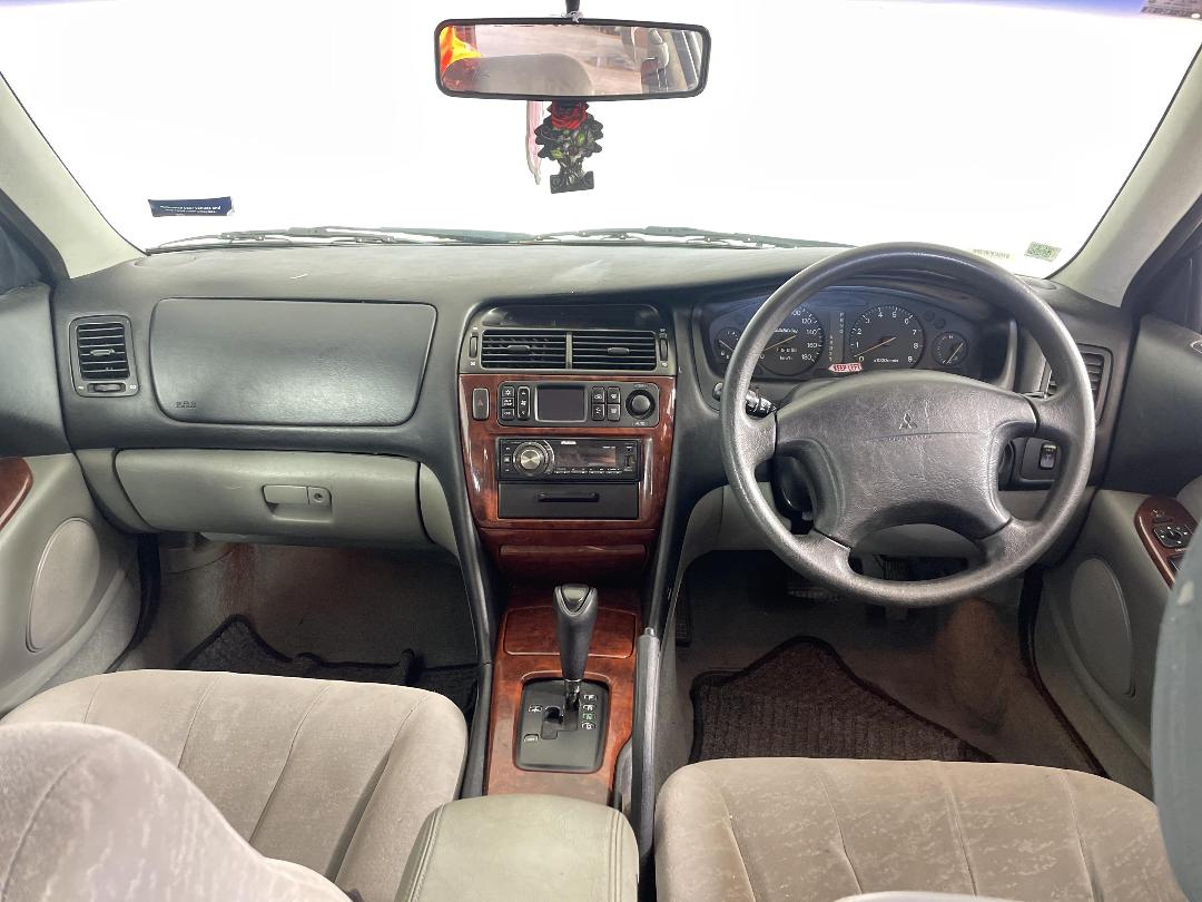 Photo '17' of Mitsubishi Diamante